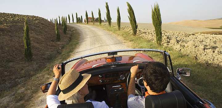 Noleggio auto d'epoca per turismo